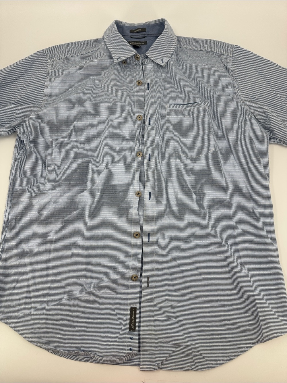Eddie Bauer Classic Fit Short-Sleeve Button-Up Shirt - Light Blue Striped Size L - Picture 2 of 8
